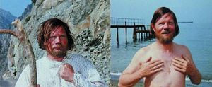 Фильм «Двенадцать стульев» 1971 года слабый (1976 ненамного лучше), но сцена рубки стульев на берегу моря под «Вечерний звон» – пример точного угадывания авторского замысла. Впрочем, Булгакова вообще легко экранизировать, А Пуговкин, конечно, стопроцентное соответствие образу отца Фёдора. Идеал.