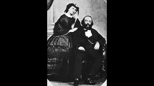 Бакунин с супругой.jpg