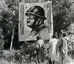Плакат с Муссолини в Абиссинии.