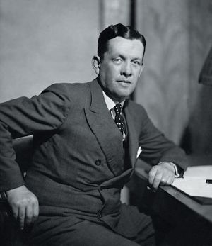 Роберт Гамильтон Брюс Локкарт - британский дипломат, тайный агент, журналист, писатель. Источник https://mf.b37mrtl.ru/.