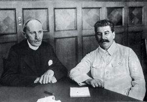 И. В. Сталин и Ромен Роллан. Источник https://static.liberal.gr/.